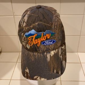 Taylor Ford baseball style hat like new